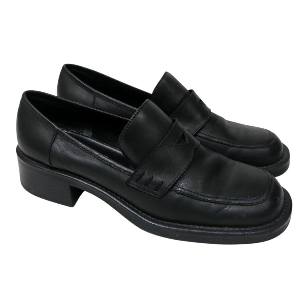 Vintage 90s Whitemt Black Leather Heeled Loafers - Brookline